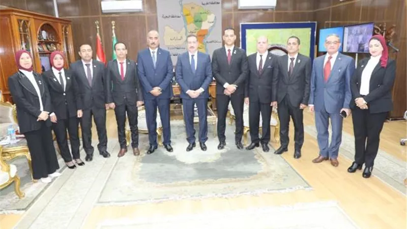 محافظ المنوفية يلتقى الدفعة الأولى من خريجى المبادرة الرئاسية