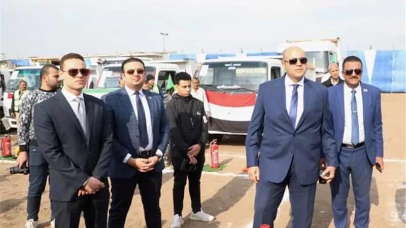اصطفاف معدات مجابهة الأزمات والكوارث بالزقازيق