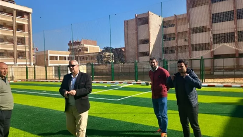 وكيل الرياضة بالقليوبية يتابع تطوير الملاعب بمراكز شباب كفر شكر