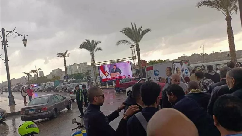 مستقبل وطن بدمياط ينظم مسيرة احتفالا بفوز الرئيس السيسي بولاية جديدة