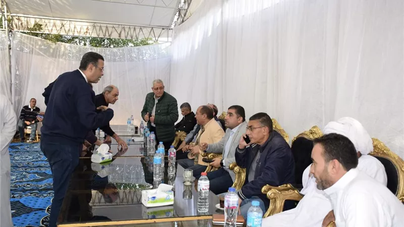 رئيس جهاز الشيخ زايد يتابع موقف توفيق أوضاع منطقة الثورة الخضراء