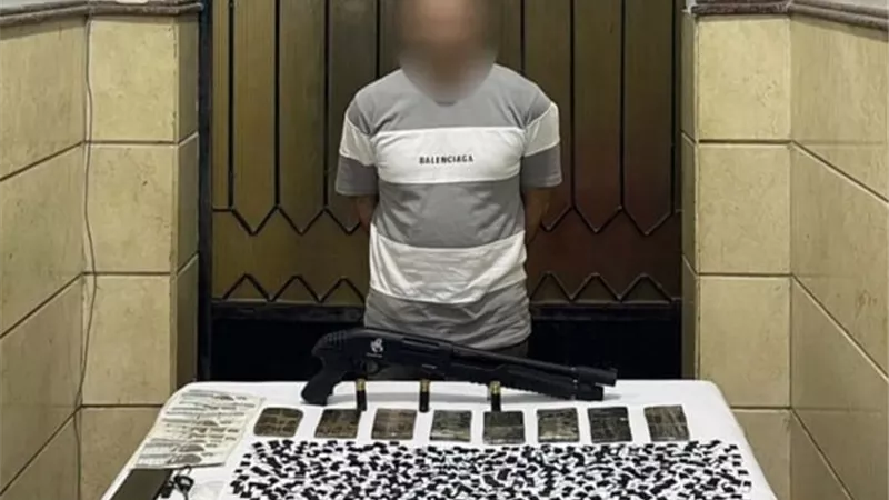 الأمن العام يضبط معلمين الكيف والسلاح في أسيوط وأسوان ودمياط