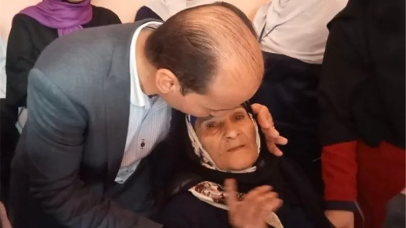الجزار يكلف بإصطحاب سيدة مسنة لاستكمال علاجها بمستشفي رمد بنها