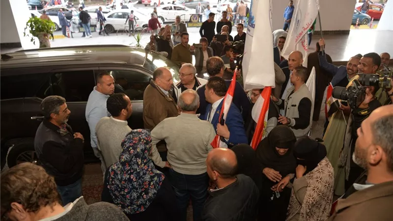 محافظ أسيوط يهنىء الرئيس عبد الفتاح السيسى
