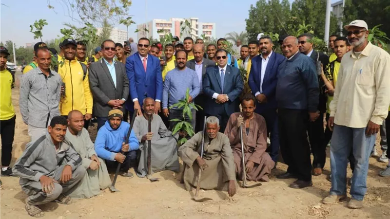 انطلاق مبادرة ١٠٠ مليون شجره مثمره بقنا