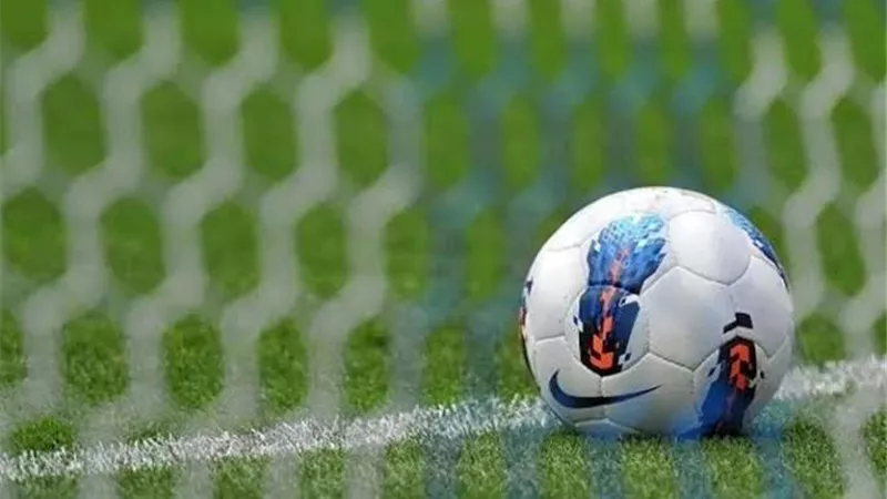 أبرزها الزمالك وساجرادا.. مواعيد والقنوات الناقلة لمباريات اليوم