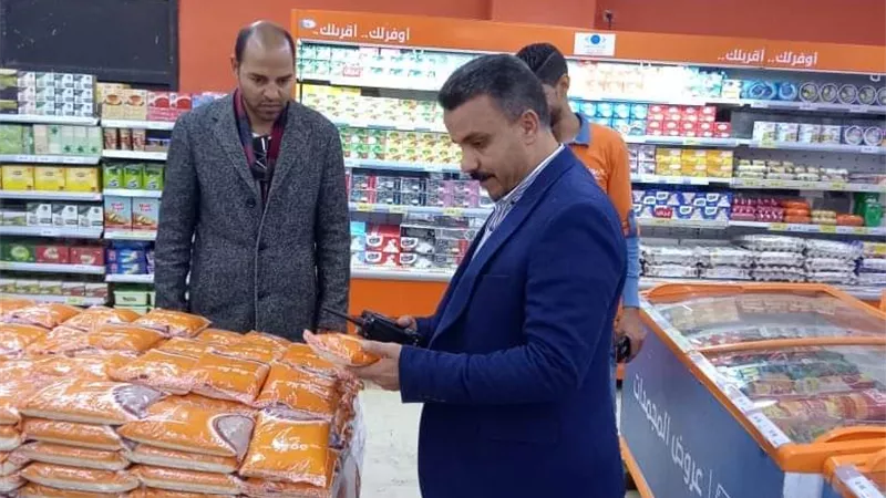 ضبط 135 مخالفة متنوعة خلال حملات على المخابز والأسواق بالمنيا