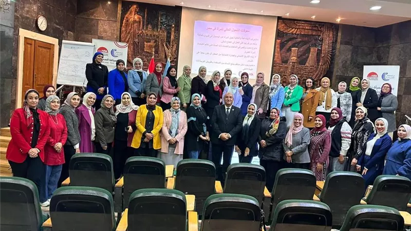 الأكاديمية الوطنية:تدريب دفعة من برنامج المرأة تقود في المحافظات