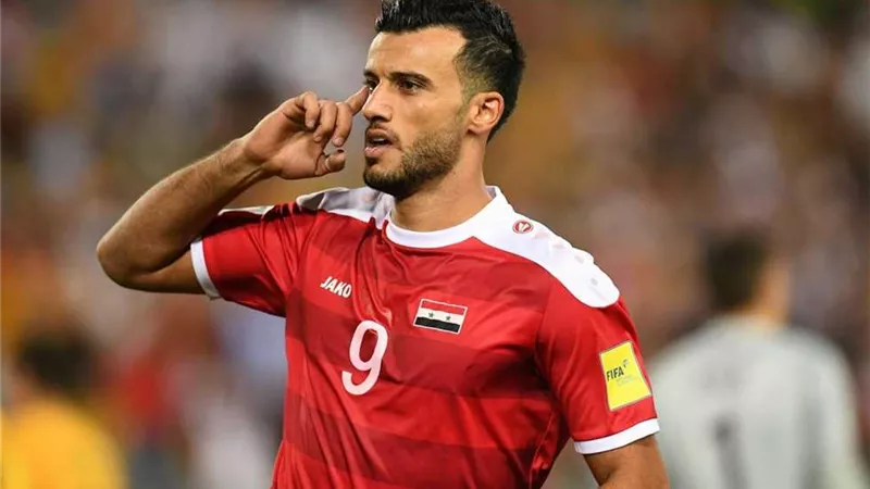 عمر السومة يعلن إعتزال اللعب دولياً