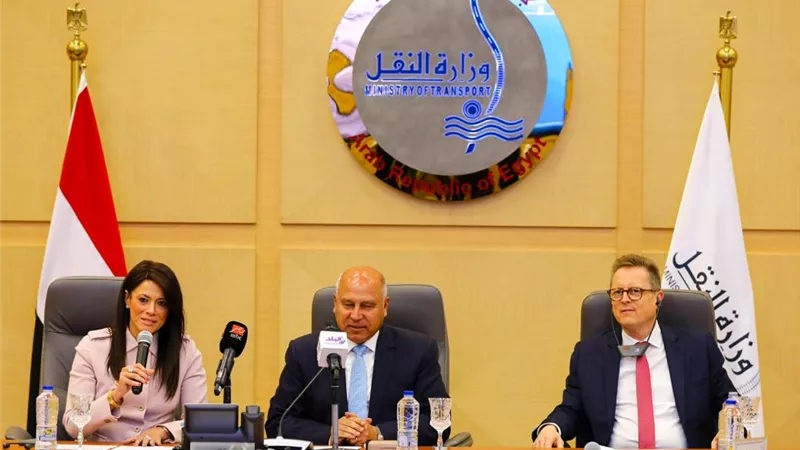 توقيع اتفاقيات التمويل الخاصة بإنشاء البنية الفوقية لمحطة حاويات