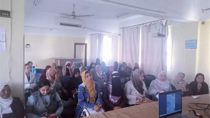 صحة قنا تعقد تدريبات مكثفة لمكافحة العدوى بالإدارات الصحية