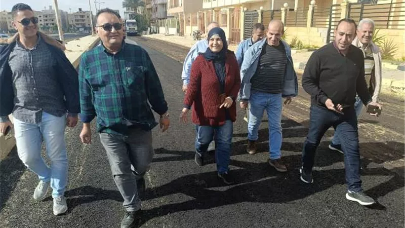 تعرف على أحدث مشروعات الطرق الداخلية فى مدينة الشروق.. صور