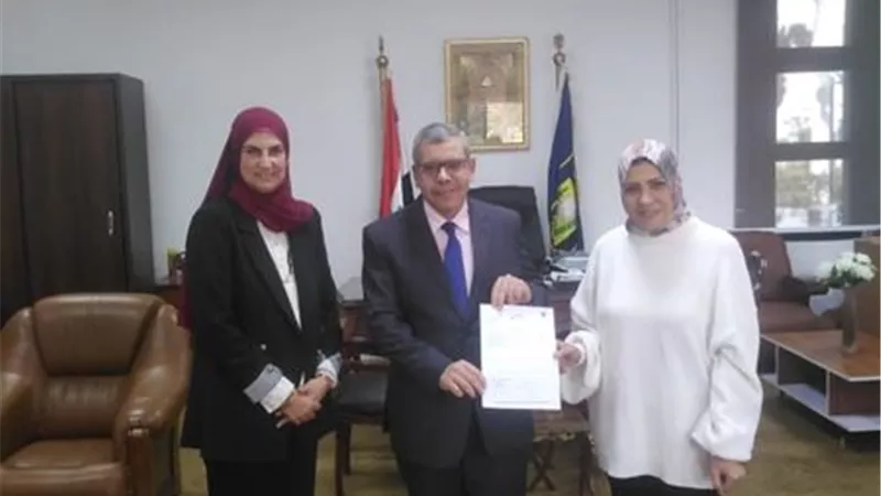 حسناء ابو العباس مديرا لإدارة الوافدين بجامعة القناة
