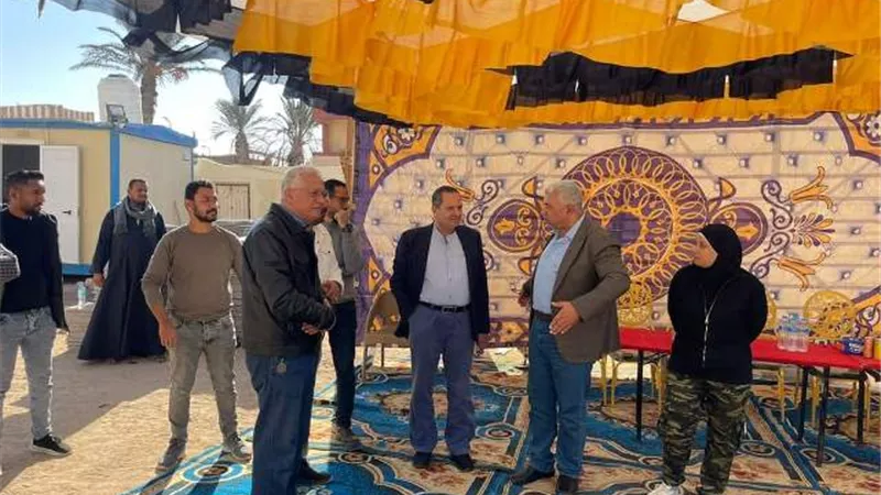 سالم يتفقد الأعمال التنفيذية بمدرسة رأس غارب الرسمية