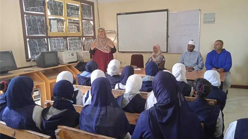 وحدة حماية الطفل بالبياضية جنوب الأقصر تعقد إجتماعها الدورى