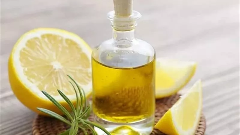 طريقة صنع زيت الليمون في المنزل