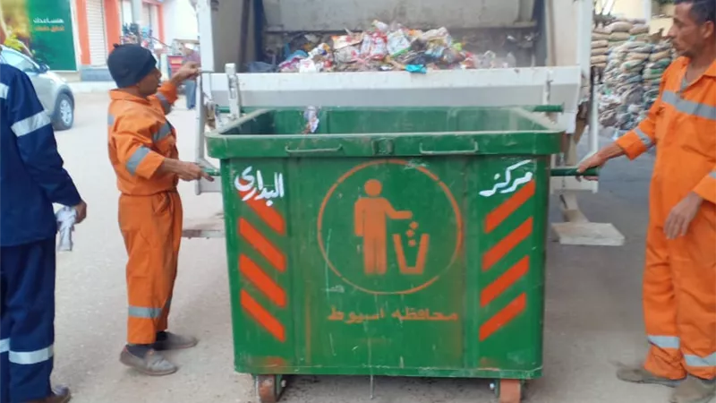 محافظ أسيوط: رفع 560 طن قمامة خلال عدة حملات للنظافة