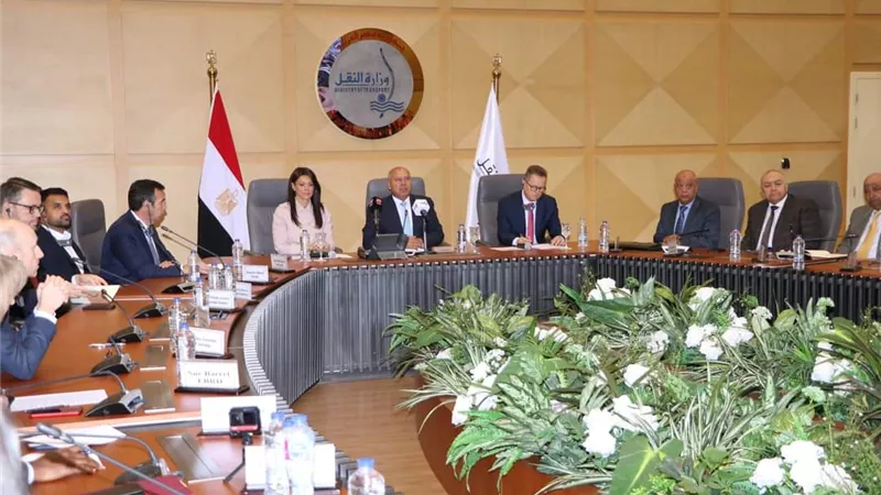 وزير النقل : مصر لاتبيع موانيها ومستمرون في تنفيذ المشروعات