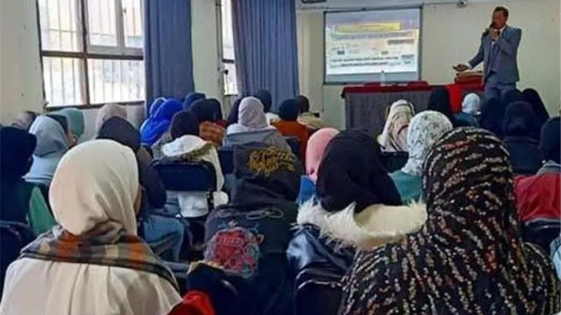 محافظ أسوان : تنظيم قوافل تعليمية بقرى حياة كريمة