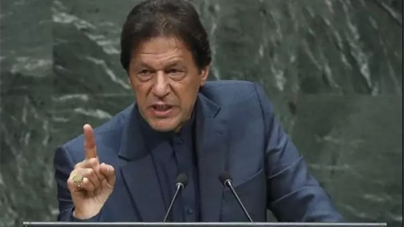 الإفراج عن عمران خان بكفالة في قضية التشفير
