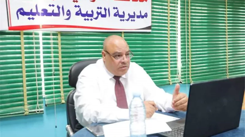 وكيل تعليم الوادي الجديد يؤكد تفعيل الكتب الدورية ولائحة الانضباط