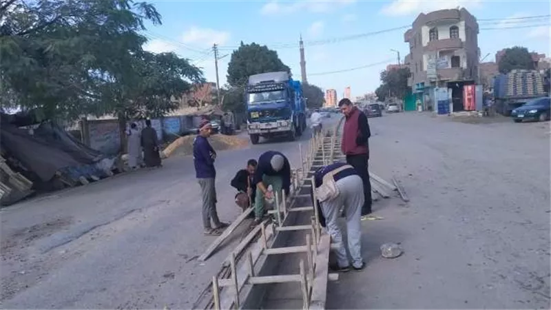 احداث سيولة مرورية على الطرق الدائرى بمركز سمالوط
