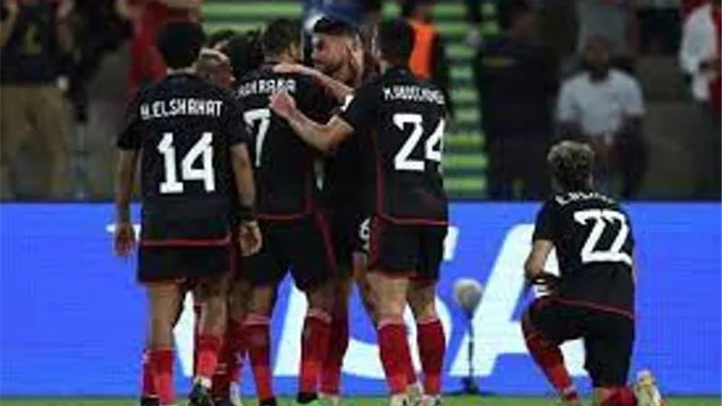 من بينهم الشناوى وعاشور.. الاهلى يكشف رسميا حقيقة رحيل رباعى نجوم الفريق فى يناير