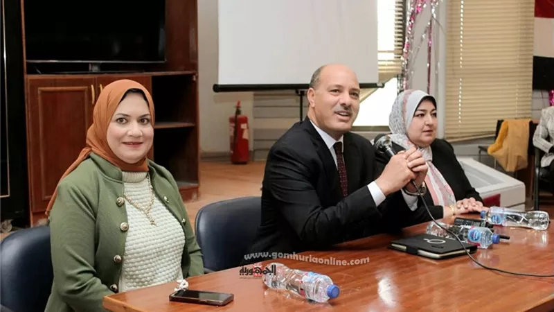 مدير تعليم الاسكندريه يلتقى ٦٠٠ معلم من حمله الماجستير والدكتوراة