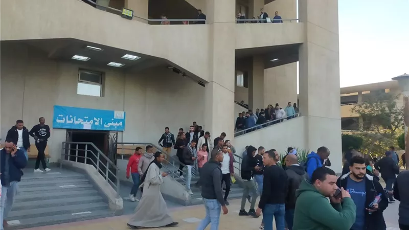 جامعة حلوان تعقد اختبارات لاختيار الكفاءات للعمل بشركة لنقل الكهرباء