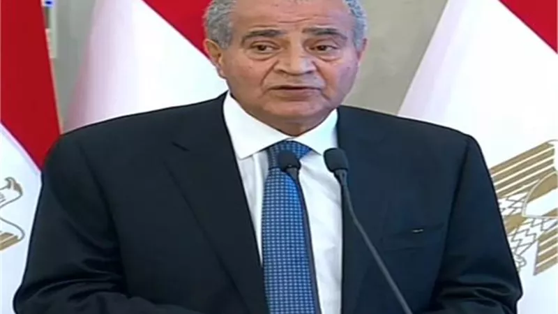 لتأمينها على مدار العام..التموين تدشن مخزن استراتيجي للمنتجات الغذائية بعد غد