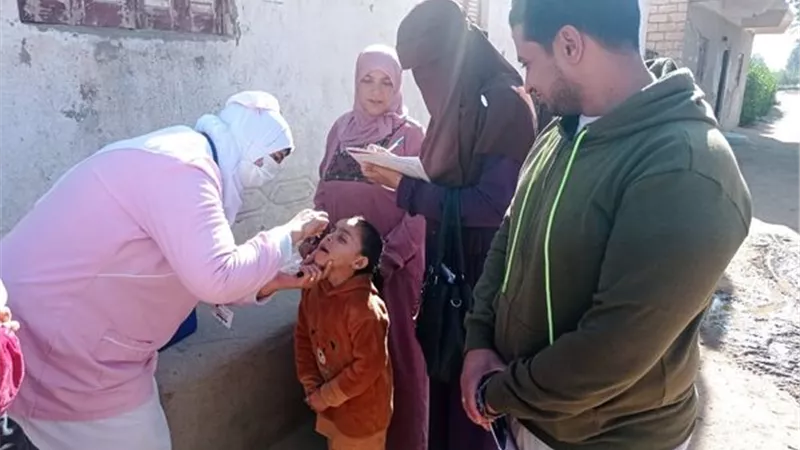 انطلاق حملة التطعيم ضد شلل الأطفال بالإسماعيلية..صور