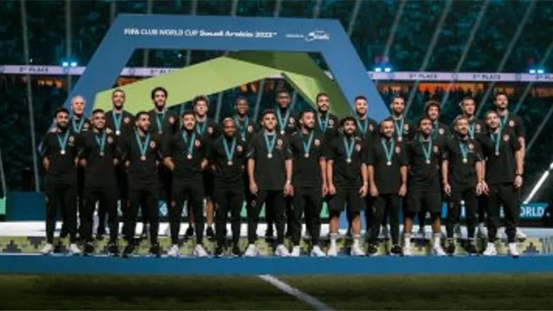 نجم الزمالك السابق: تتويج الأهلي ببرونزية المونديال.. ليس إنجازا