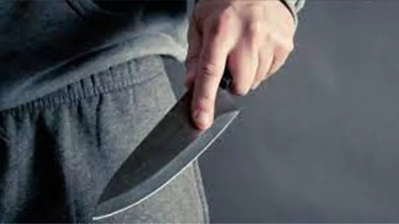 زوج ينهى حياة زوجتة ونجلتهما بأسيوط