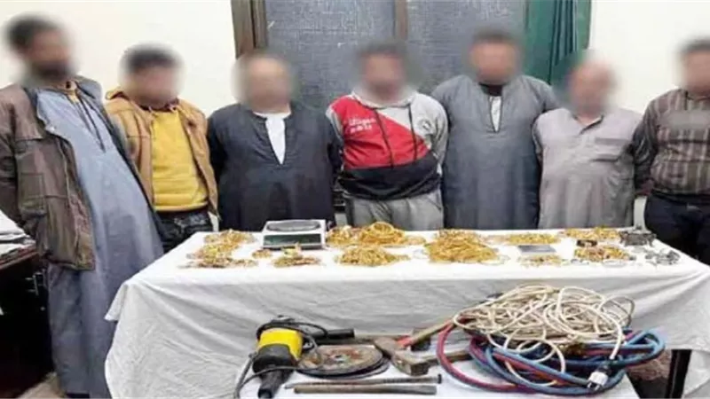عصابة عائلية تحطم حائط محل مصوغات وتستولى على 15 كيلو ذهب