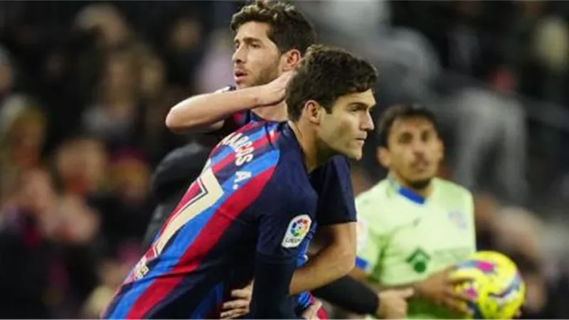 ثنائي برشلونة يقتربان من الرحيل والتوقيع مجانا في يناير