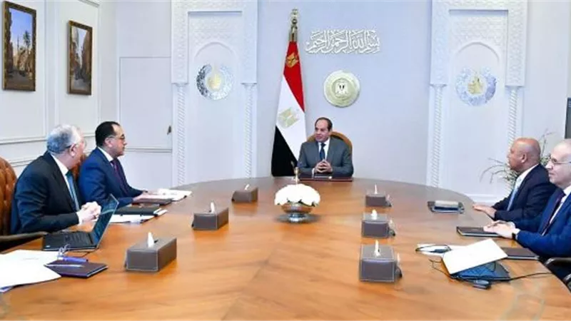الرئيس السيسي يوجه الحكومة بالاستمرار في تطوير جميع البحيرات