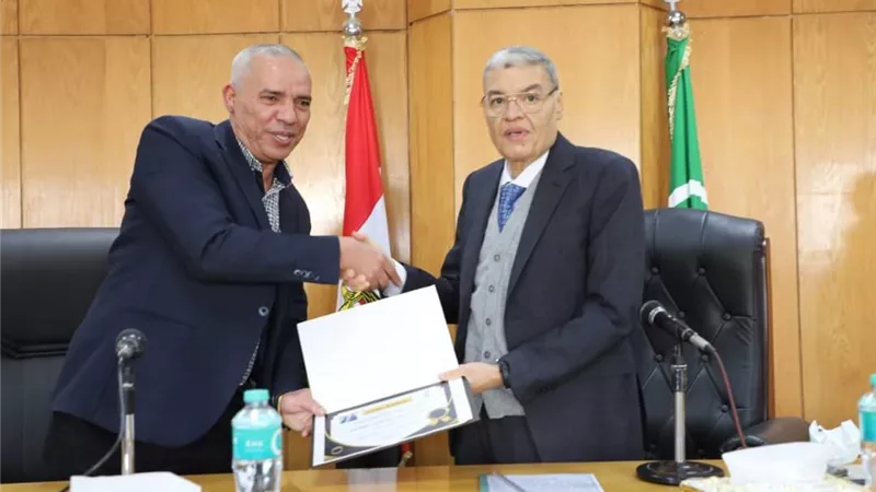 محافظ المنيا يكرم 20 فائزاً في المسابقة الدينية لإذاعة شمال الصعي
