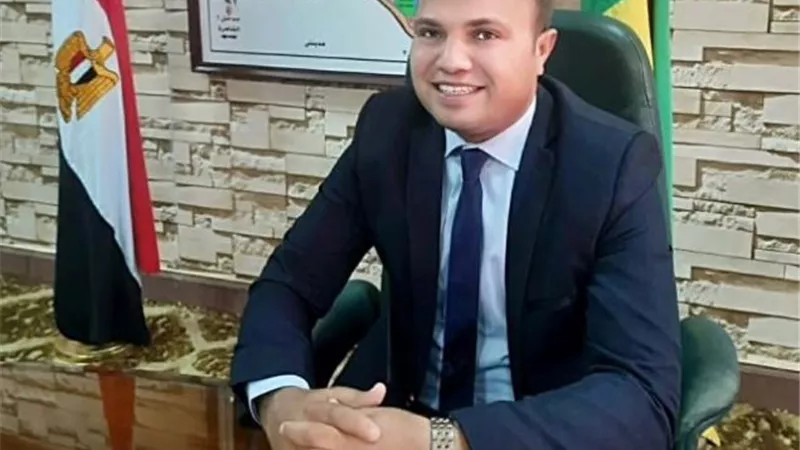 أحمد مكى نائباً لرئيس جهاز مدينة الشروق.. تعرف على سيرته الذاتية