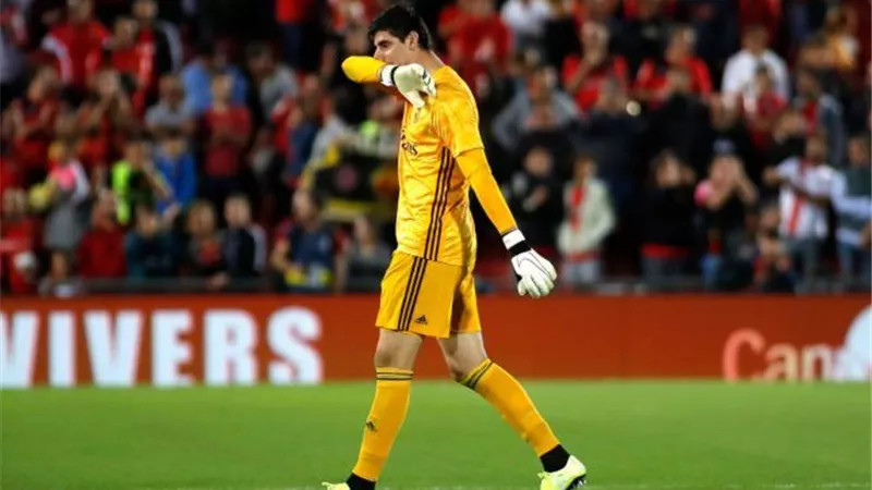 أنشيلوتي يقتل حلم حارس ريال مدريد فى الفوز بجائزة زامورا