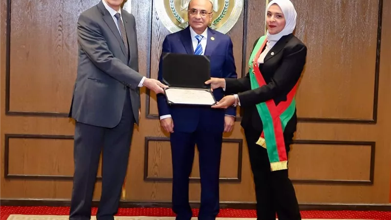 وزير العدل يشهد احتفالية تكريم المستشارين المتميزين