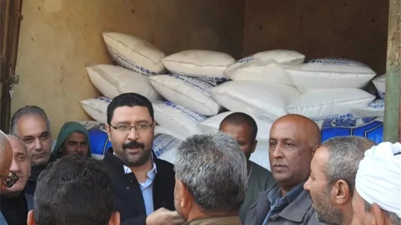 مدير زراعة المنيا يستجيب لشكوى المزارعين بقطاع دمشير