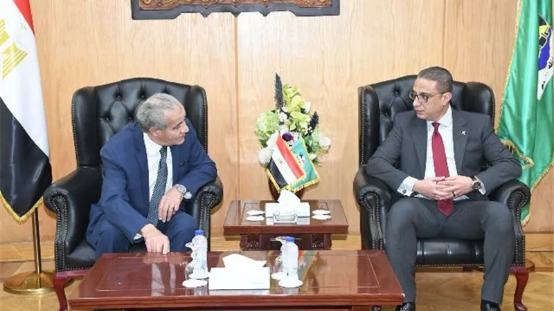 محافظ الفيوم يستقبل وزير التموين والتجارة الداخلية
