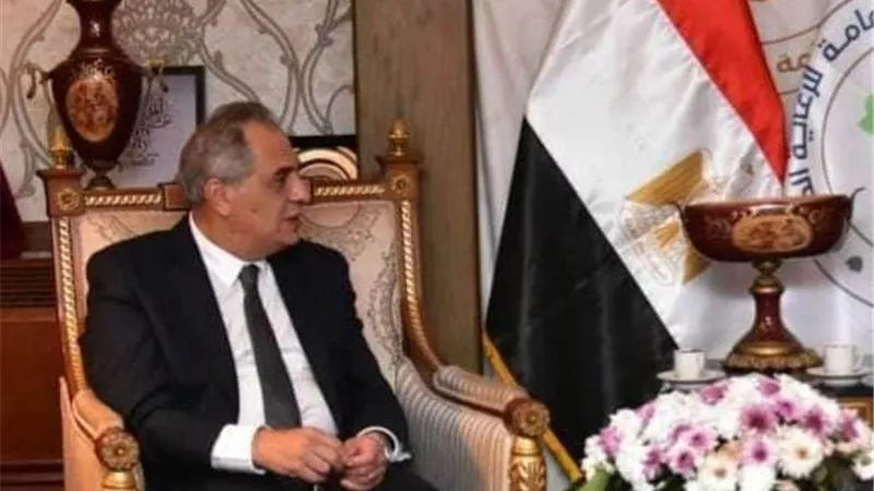 الإتصالات: منح دراسية مجانية بالخارج لمقدمي الخدمة الصحية