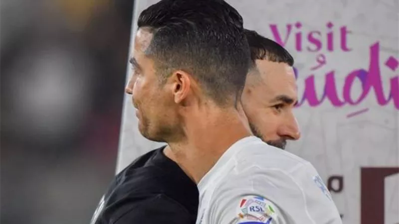 شاهد رد فعل رونالدو مع بنزيما فى الكلاسيكو السعودي - فيديو