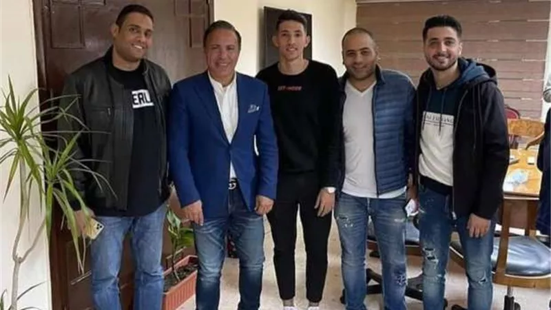 هل كان هناك عروض لضم أحمد فتوح بعد عرضه للبيع؟.. شاهد وكيله يكشف