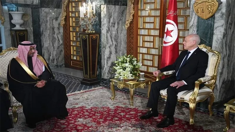 قيس سعيد يستقبل وزير الصناعة السعودي