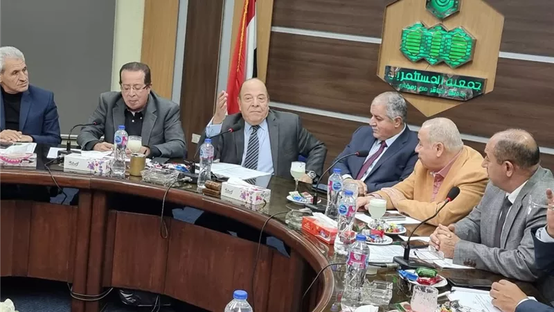 جمعية مستثمرى العاشر تستعرض خطتها التنموية لخدمة مستثمري المدينة