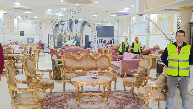 ميت رومى بدكرنس تشهد معرض لتوزيع الأثاث والأجهزة الكهربائية مجانا
