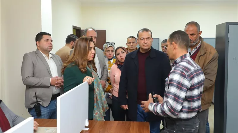 محافظ دمياط تتابع ميدانيا مشروعات 