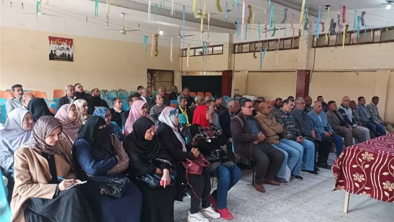 تعليمية نجع حماد:سرعه الانتهاء منااستمارات الشهادة الاعدادية